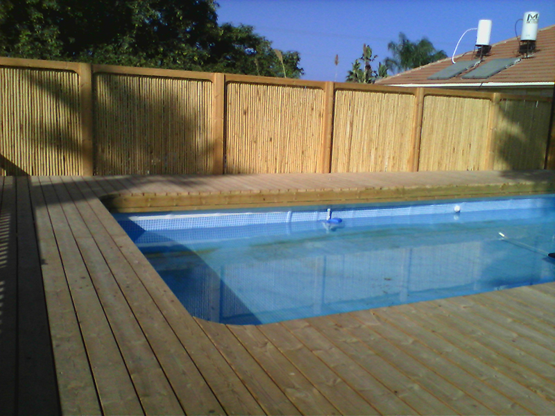 בריכה ותיחום