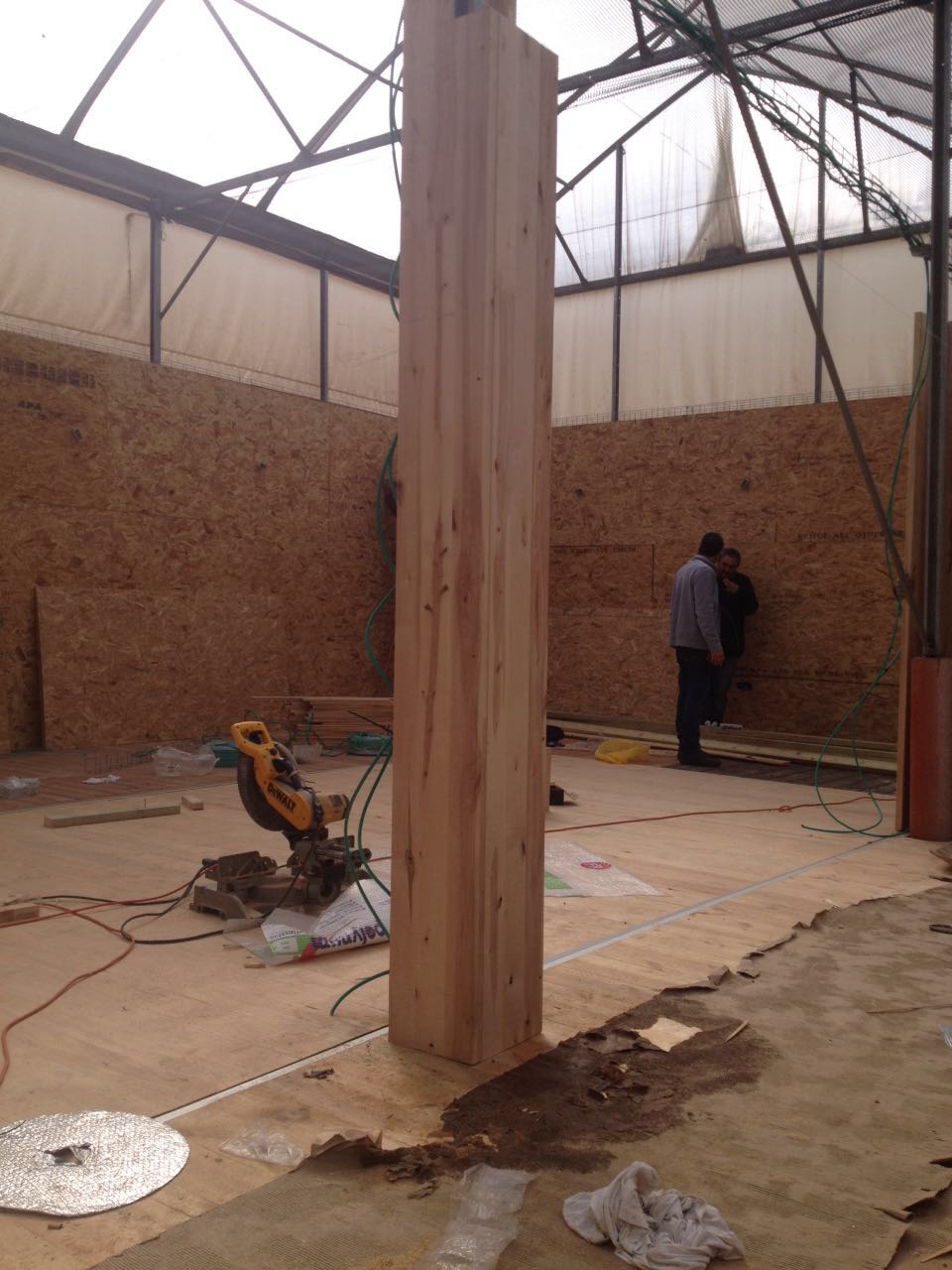 חיפוי מעץ ברידג לעמוד